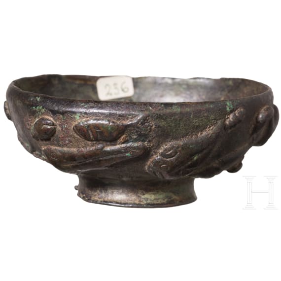 Bronzeschale mit Wassertierfries auf der Au&szlig;enwandung, fr&uuml;hbyzantinisch, 6. - 7. Jhdt.