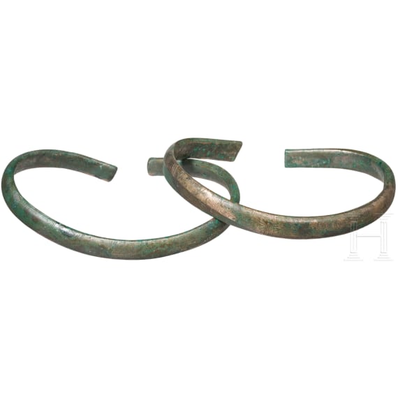 A pair of Hallstatt-period arm rings (Schaukelringe), 7th century B.C.