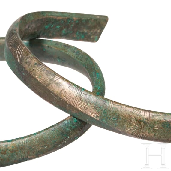A pair of Hallstatt-period arm rings (Schaukelringe), 7th century B.C.