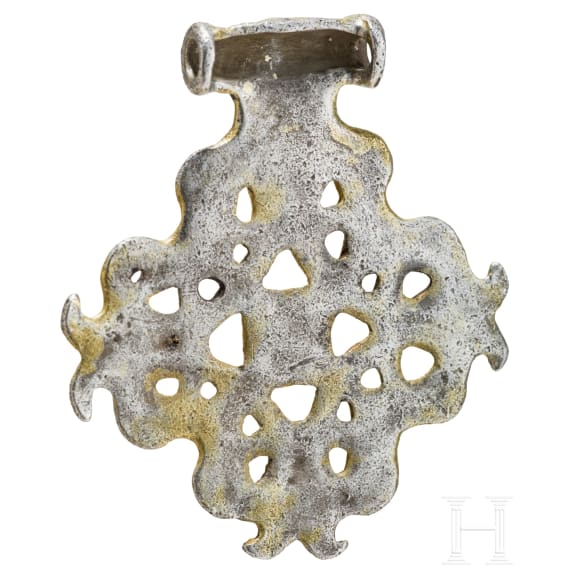 Gold-plated silver pendant with a cross-shaped braided cord, Viking, 10th century.