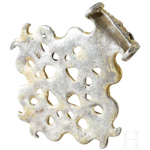 Gold-plated silver pendant with a cross-shaped braided cord, Viking, 10th century.