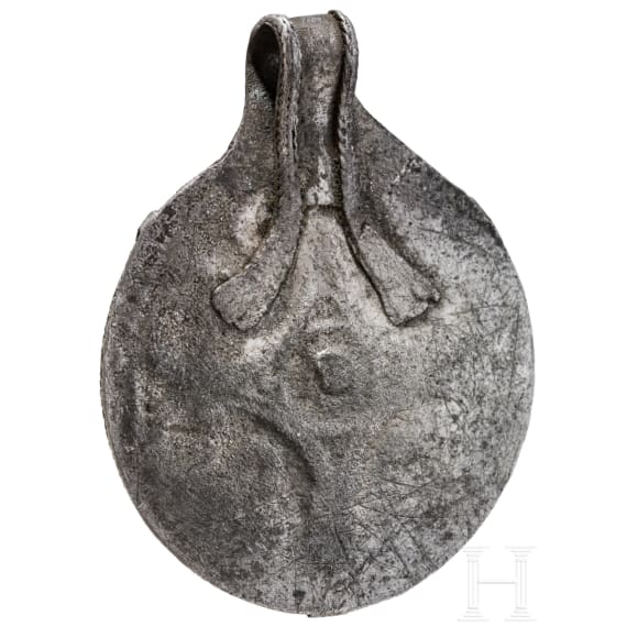 Round silver pendant with cross-shaped filigree, Viking, 10th century