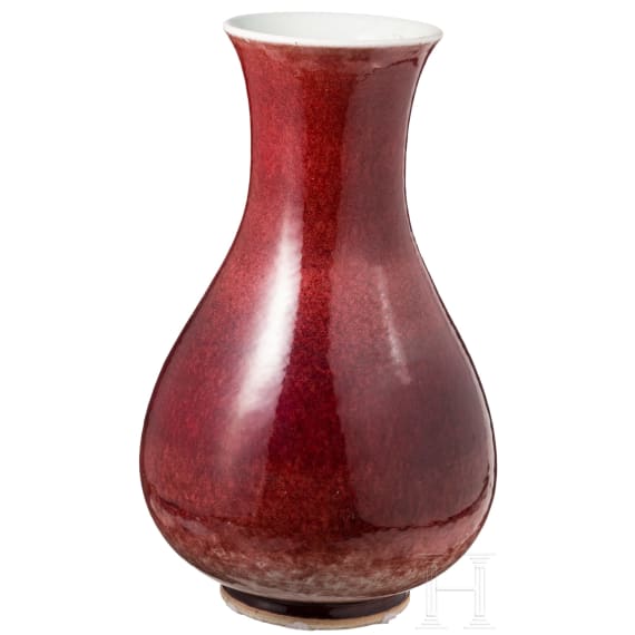 A large oxblood glazed Yuhuchunping Vase, China, probably Kangxi to Qianlong Period, 18th century