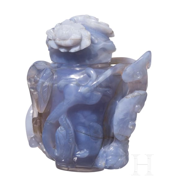 A Chinese vase cut from blue agate, 19th century