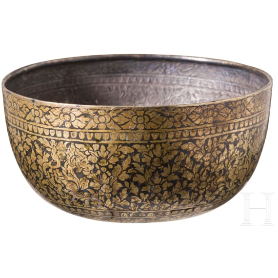 Silver bowl with all-over floral and figurative decoration on the exterior, niello and gilding, Thailand, 19th century.