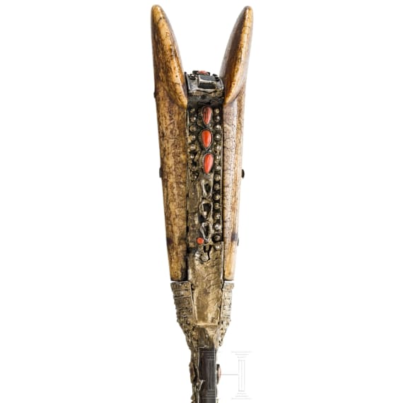 An Ottoman yatagan with walrus grips, late 18th century