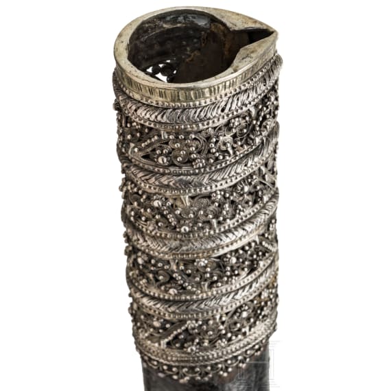 An Ottoman gold-damascened yatagan, dated 1820