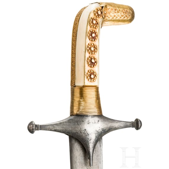 A Saudi Arabian gold- and silver-mounted shamshir, 19th century