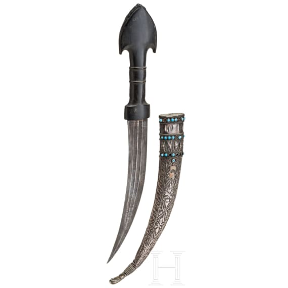 An Iraqi silver mounted jambiya, circa 1900