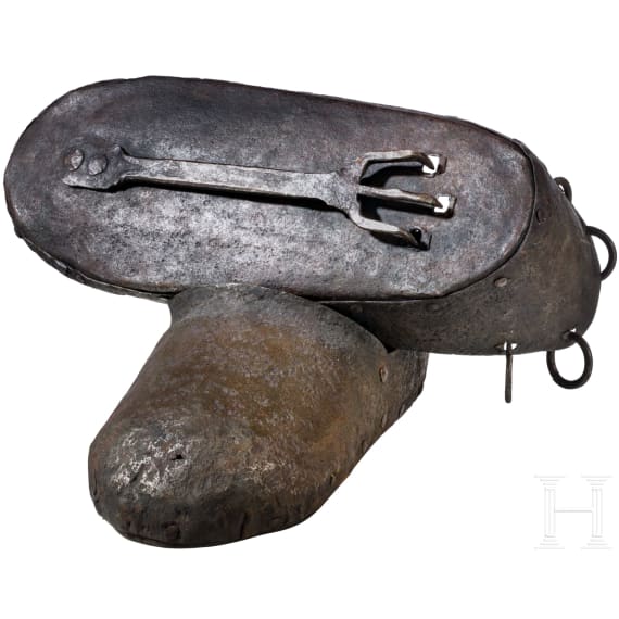 Ein Paar Folterschuhe, Historismus im Stil des 16./17. Jhdt., deutsch, 19. Jhdt.