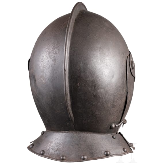 A German or Flemish cuirassier's close helmet, ca. 1620