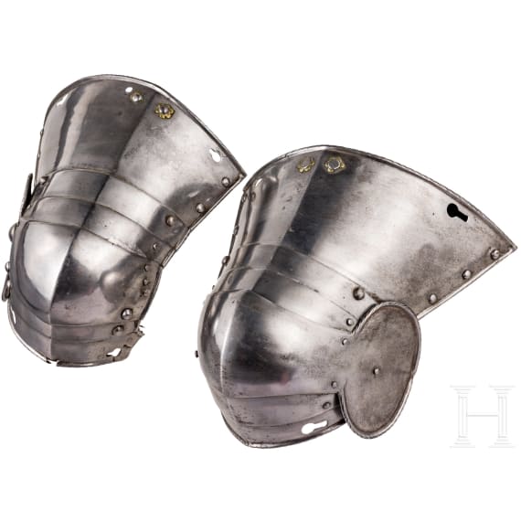 A pair of German poleyns, ca. 1560/0
