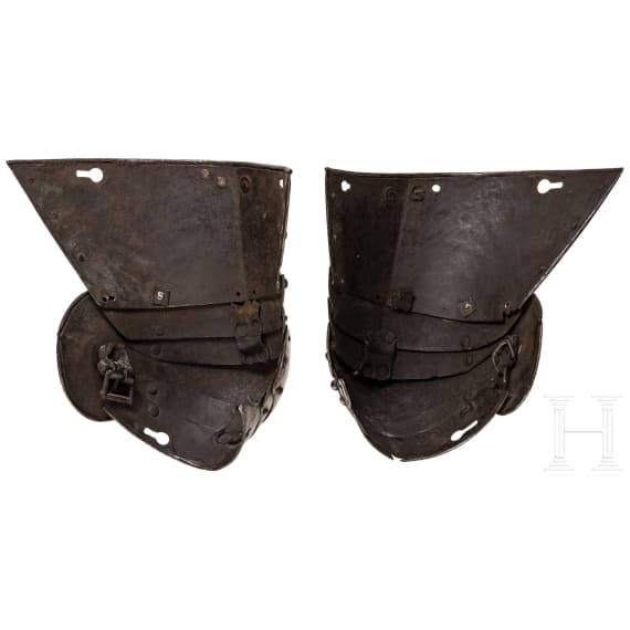 A pair of German poleyns, ca. 1560/0