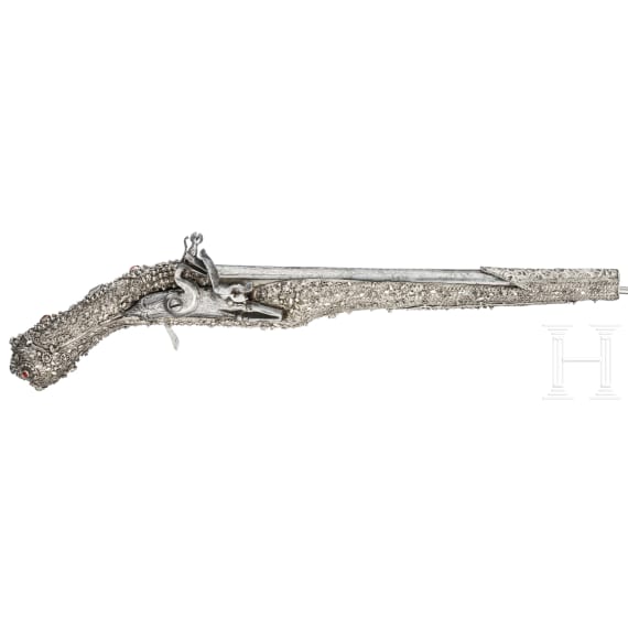 Balkan-Turkish flintlock pistol with silver filigree decoration and powder flask, 20th century, made using old parts