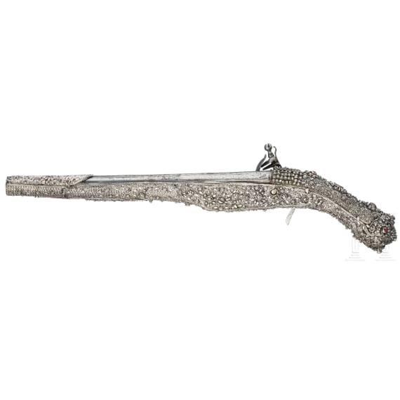 Balkan-Turkish flintlock pistol with silver filigree decoration and powder flask, 20th century, made using old parts
