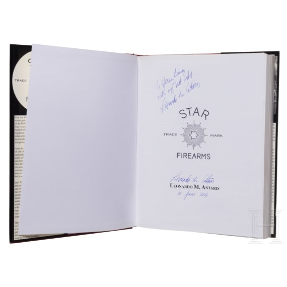 Zwei B&auml;nde von Leonardo M. Antaris, "Astra Firearms and Selected Competitors" und "Star Firearms"