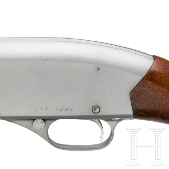 A pump gun Winchester Stainless Police
