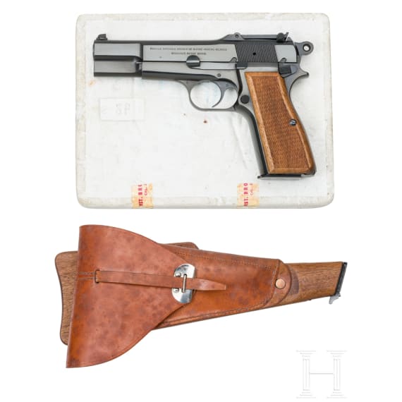 An FN Mod. 1935 Hi-Power "Capitan", with combined shoulder stock/holster