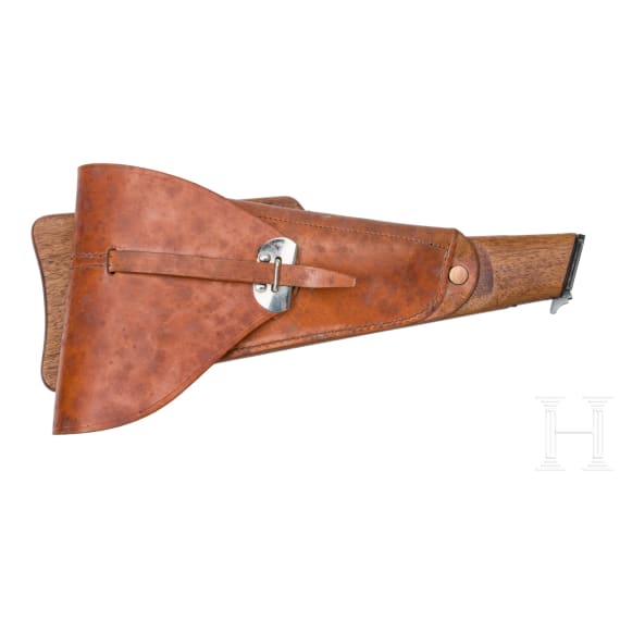 An FN Mod. 1935 Hi-Power "Capitan", with combined shoulder stock/holster