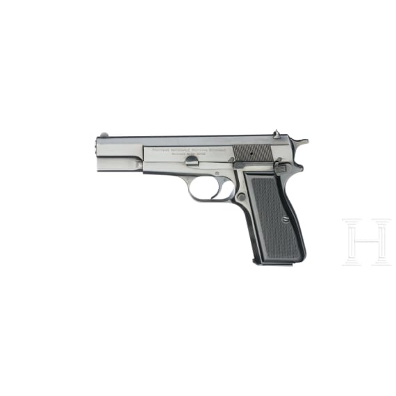 An FN Mod. 1935 Hi-Power, with shoulder stock
