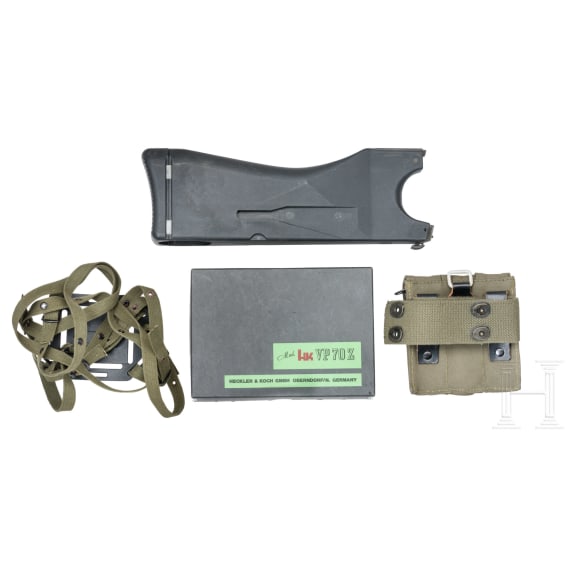 Heckler & Koch Mod. VP 70 Z, 1. Ausf&uuml;hrung, mit Anschlagschaft und Beriemung, dazu Magazintasche
