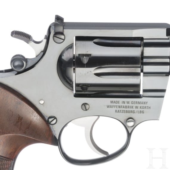 Korth Serie 32xxx Combat, im Koffer