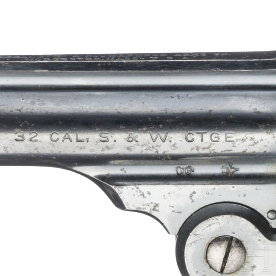 A Harrington & Richardson .32 Auto-Ejecting Model