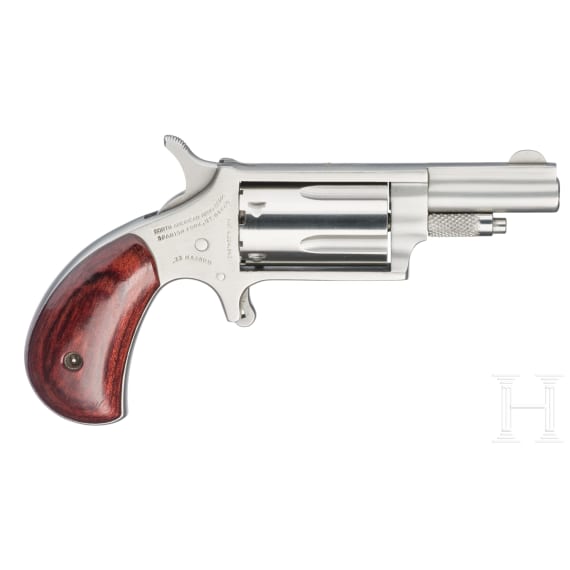 Set of three North American Arms mini-revolvers, in case