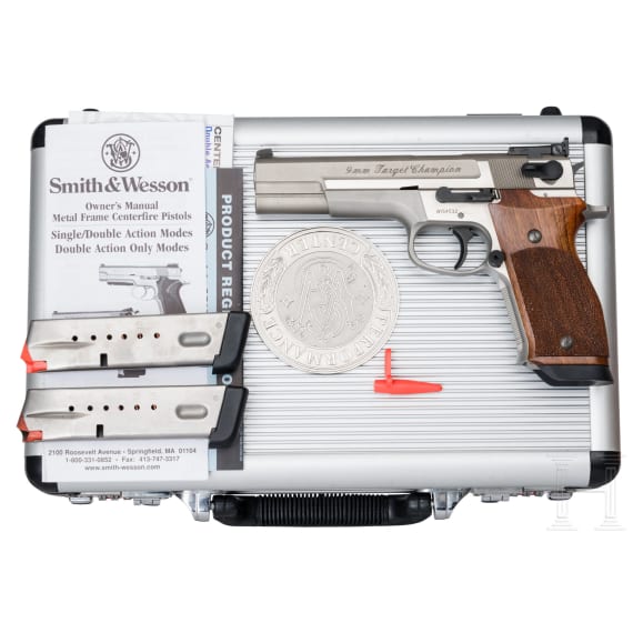 Smith & Wesson Target Champion