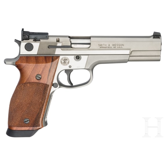 Smith & Wesson Target Champion