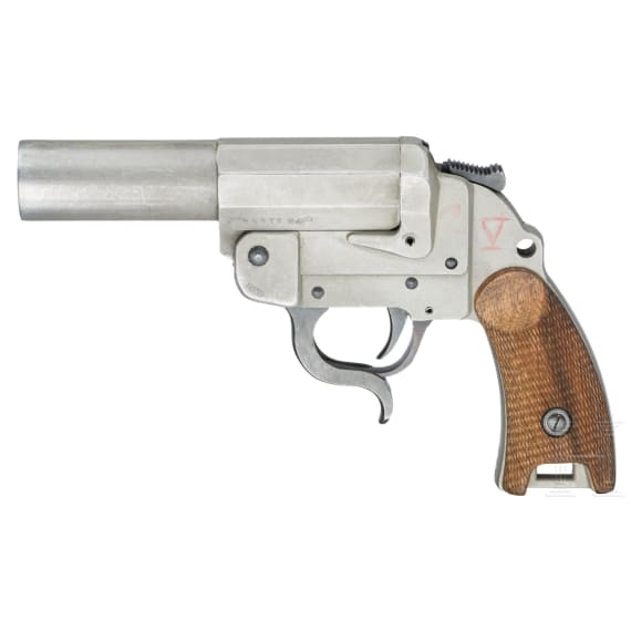 A flare gun F.W. Heym Type 3