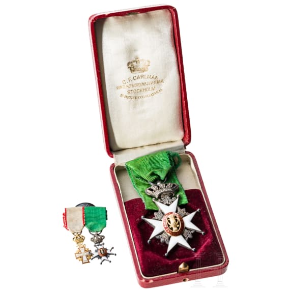 The estate of a General Music Director - A cased Knight's Cross, 2nd Class, of the Swedish Order of Vasa