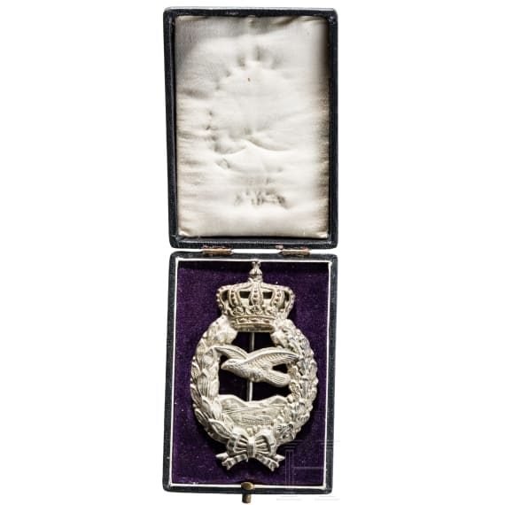 The estate of an observation officer &ndash; A Bavarian aviator's commemorative badge
