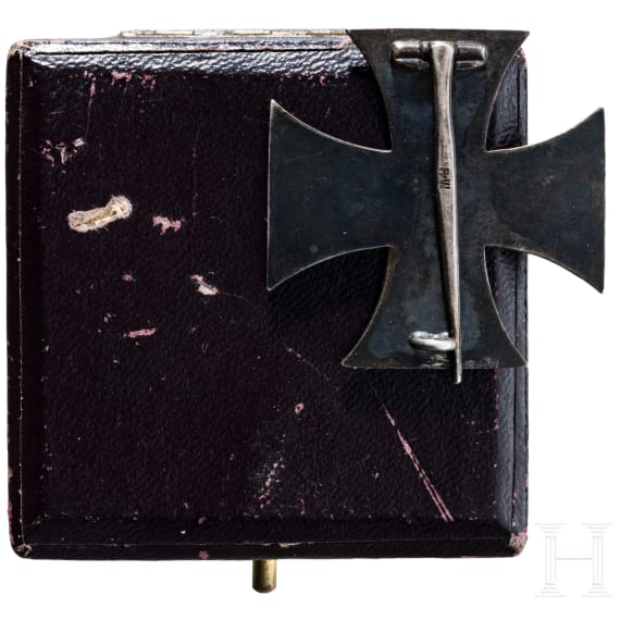 A cased Iron Cross 1914 1st class made by Wagner in Berlin
