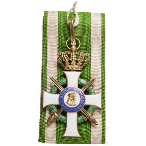 General Gerhard Tappen - A cased Commander's Cross with Swords of the Saxon Order of Albrecht