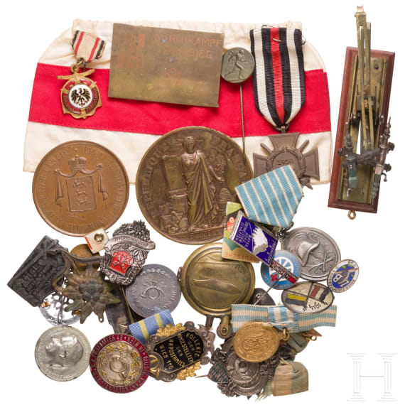 Konvolut Orden und Abzeichen