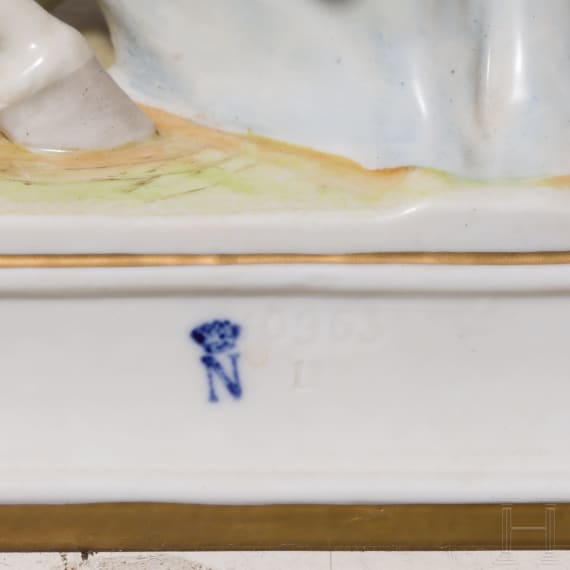 Zwei farbige Reiterfiguren aus Porzellan, 20. Jhdt.