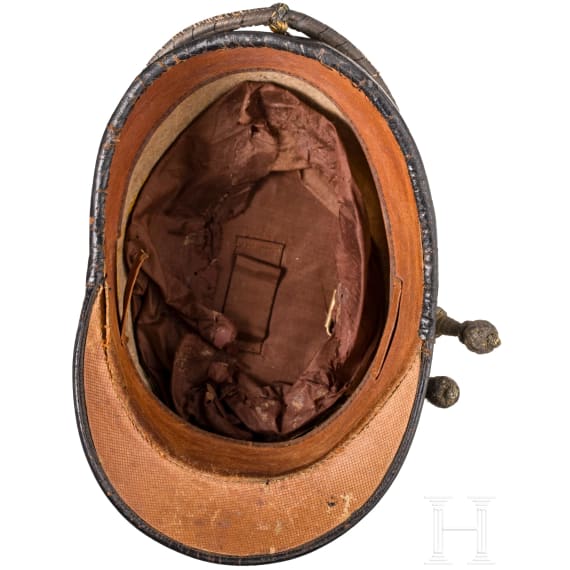 A shako for junior officers in the Imperial and Royal Hussar Regiment &lsquo;Count N&aacute;dasdy&rsquo; No. 9