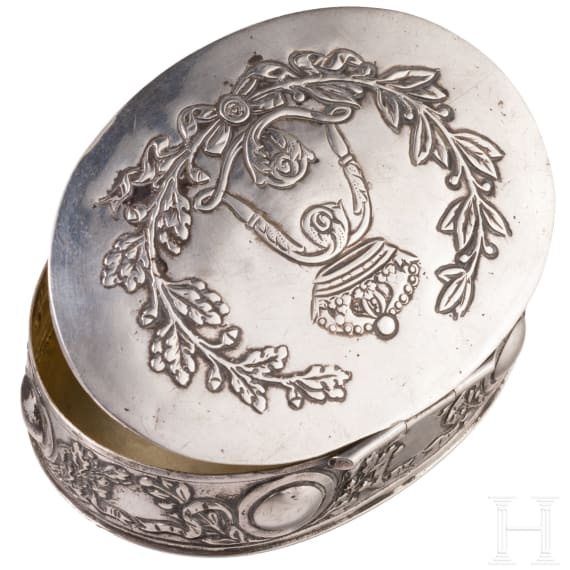 K&ouml;nig Ludwig II. von Bayern - Silberdose mit Spiegelmonogramm &bdquo;L&ldquo;, Gebr&uuml;der Dingelein, Hanau vor 1880