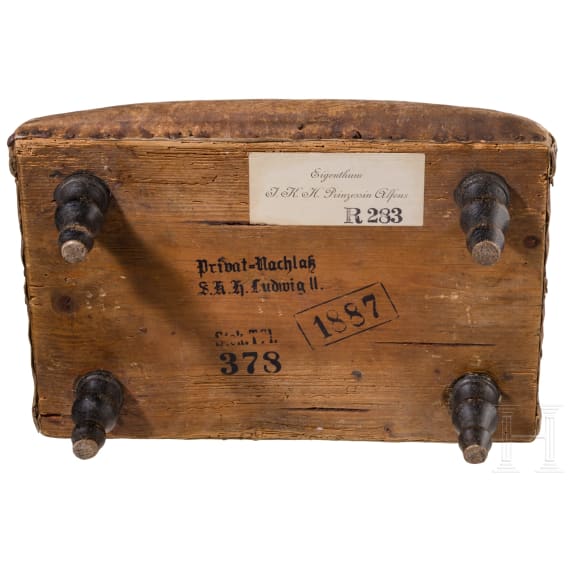 K&ouml;nig Ludwig II. von Bayern - gepolsterte Kniebank