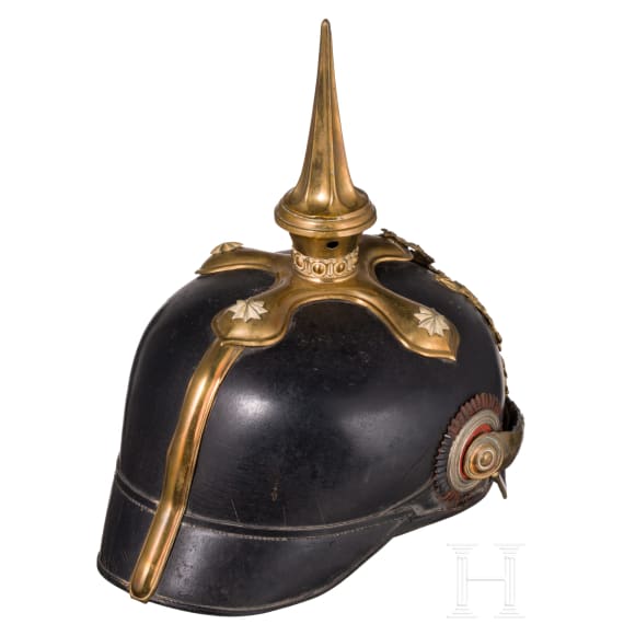 A helmet M 1886 for infantry reserve officers with its field-grey cover and orders