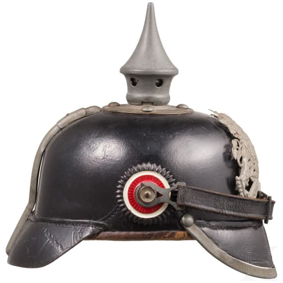 A helmet M 1915 for enlisted men of the Bavarian Line Infantry