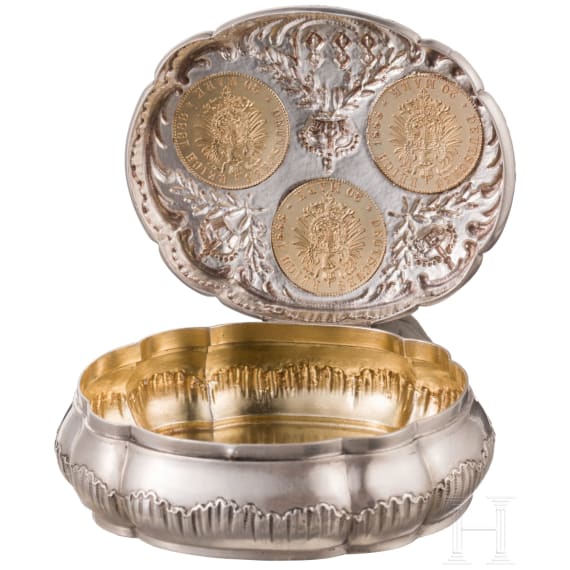 Edle Silberdose mit Goldm&uuml;nzen auf das Dreikaiserjahr 1888
