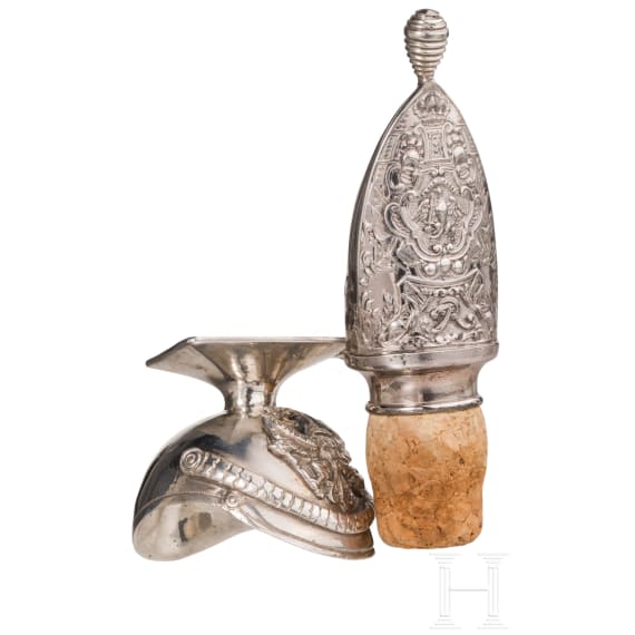 Zwei Miniaturhelme aus Silber, um 1900