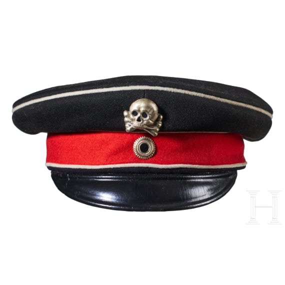 Schirmm&uuml;tze des preu&szlig;ischen 1. Leib-Husaren-Regiments mit Namensbezeichnung &bdquo;Mackensen&ldquo;