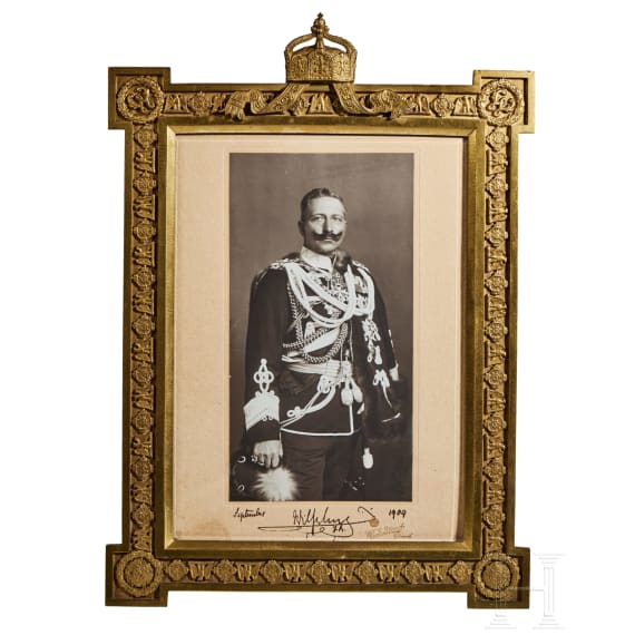 Kaiser Wilhelm II. - signiertes Widmungsfoto in offiziellem Geschenkrahmen 1909