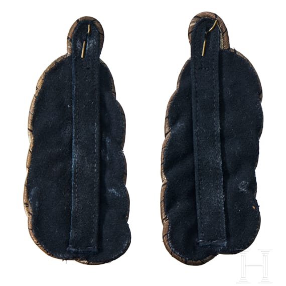 Paar Schulterst&uuml;cke f&uuml;r einen Oberst des 2. Leib-Husaren-Regiments &bdquo;K&ouml;nigin Viktoria von Preu&szlig;en&ldquo; Nr. 2