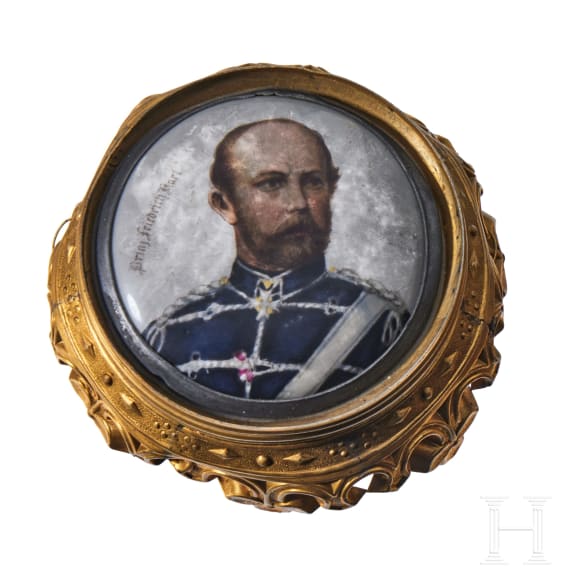 Paar Epauletten der Preu&szlig;ischen Garde-Landwehr und ein Offiziersbild (HR1) unter Glas