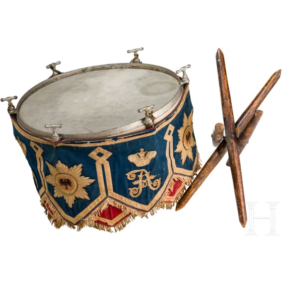 Paukenbehang und Kesselpauke des 2. Garde-Ulanen-Regiments "Kaiserin Alexandra von Russland"