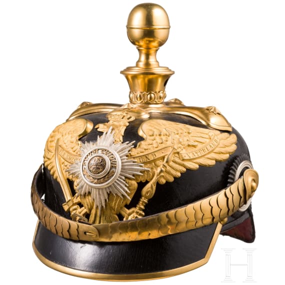 Generalshelm M 1889 in der Trageweise ab 1897 f&uuml;r Generale der Artillerie